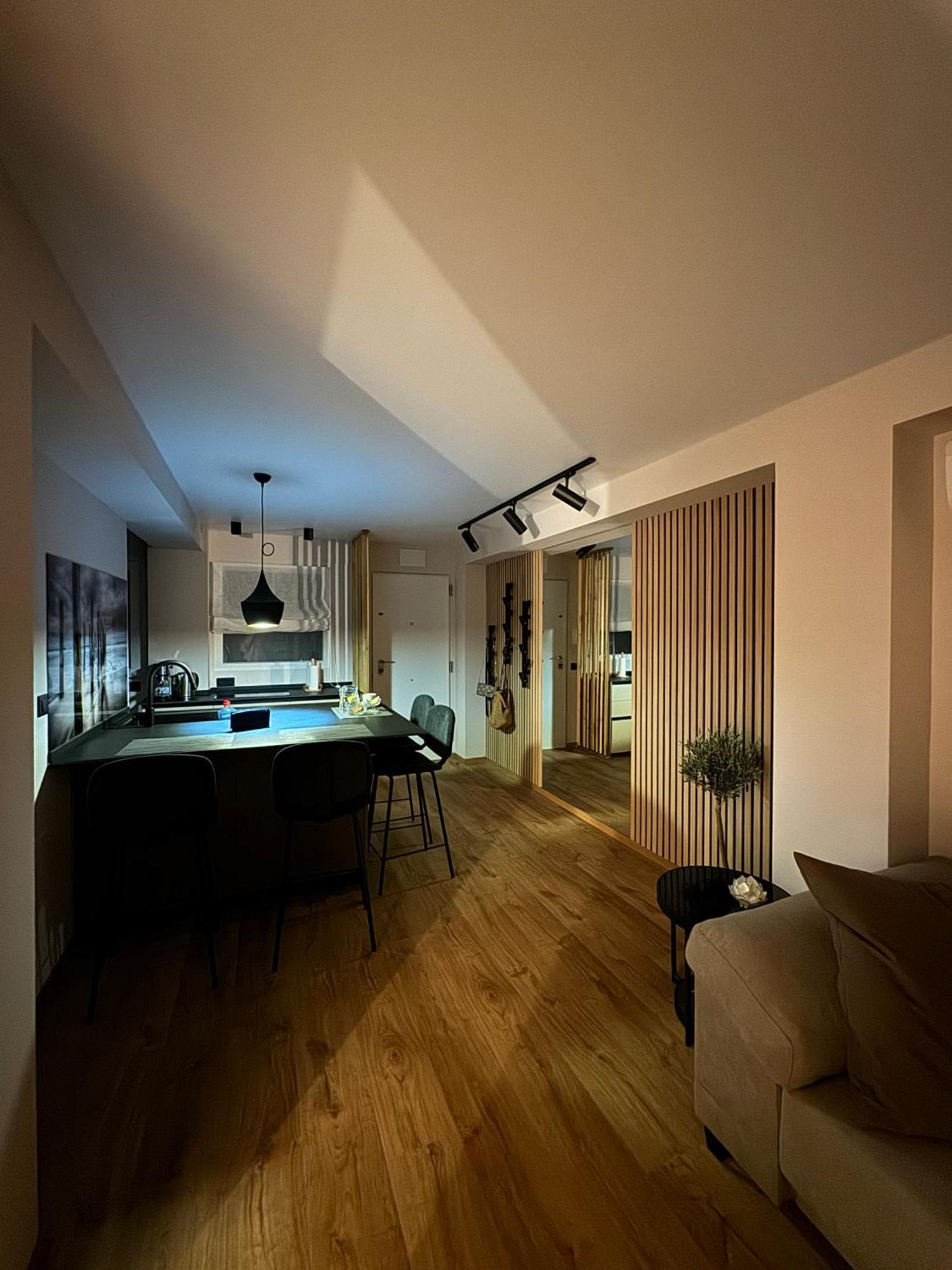 Luxury Y After Renovation In With Parking *