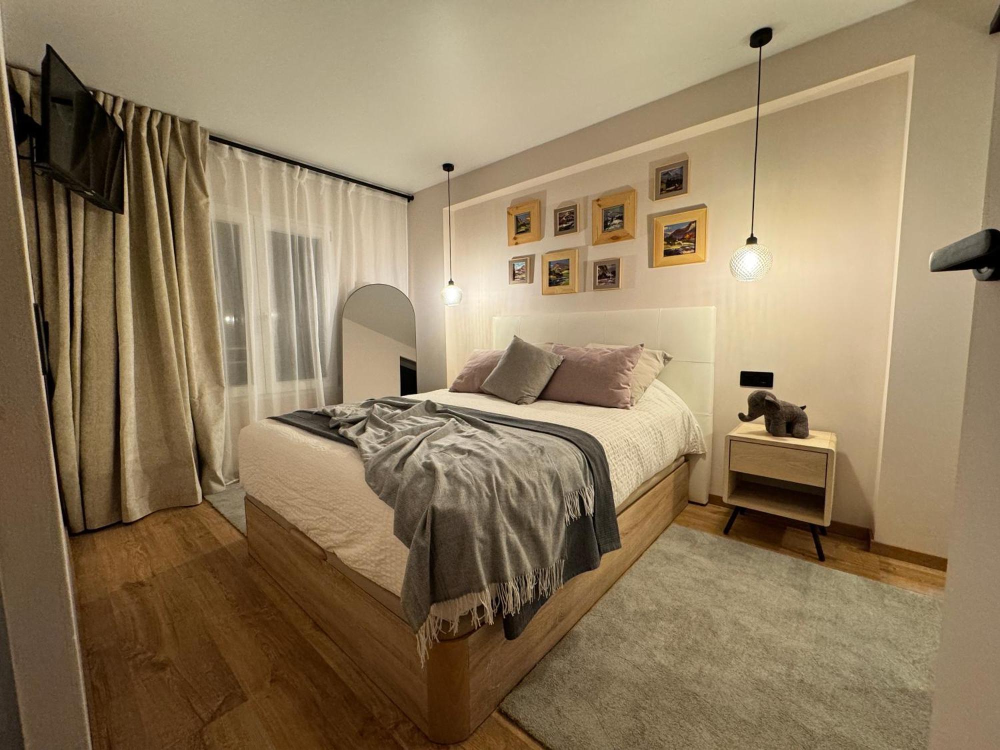 Luxury Y After Renovation In With Parking