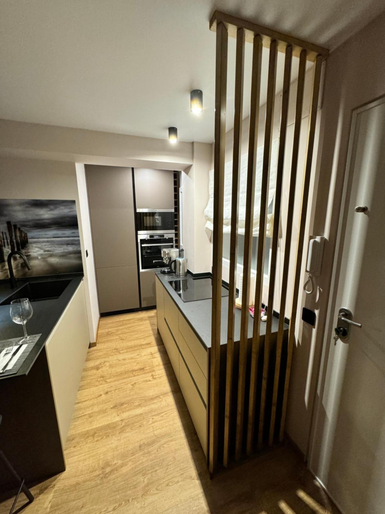 Luxury Y After Renovation In With Parking *