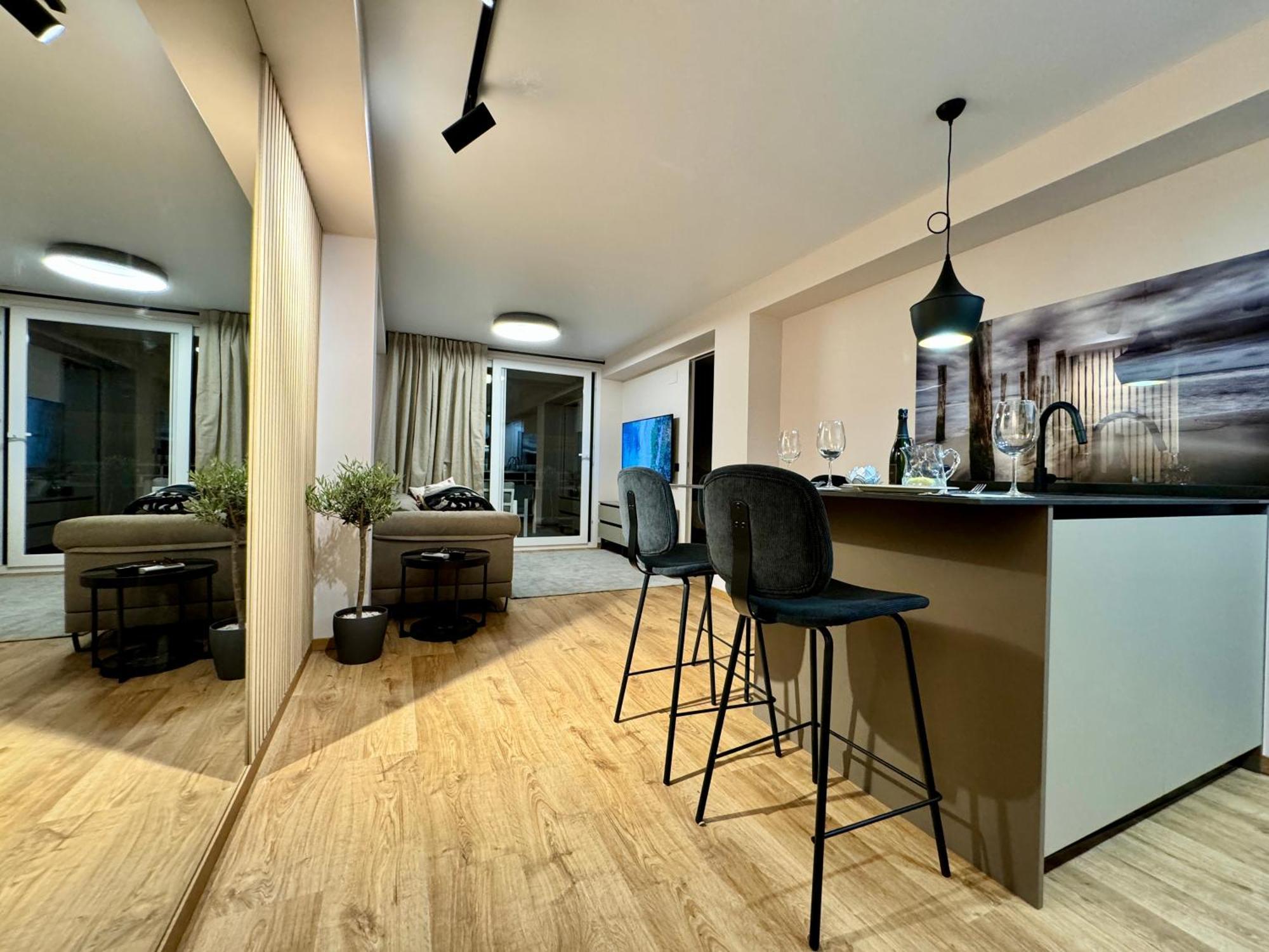 Appartement Luxury Y After Renovation In With Parking *